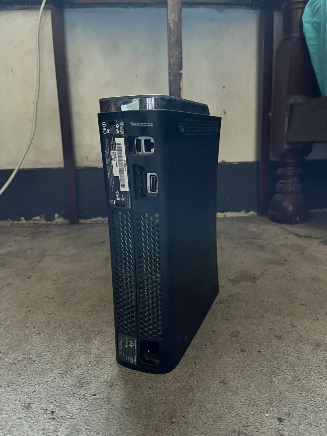 Black Xbox 360 - photo 2