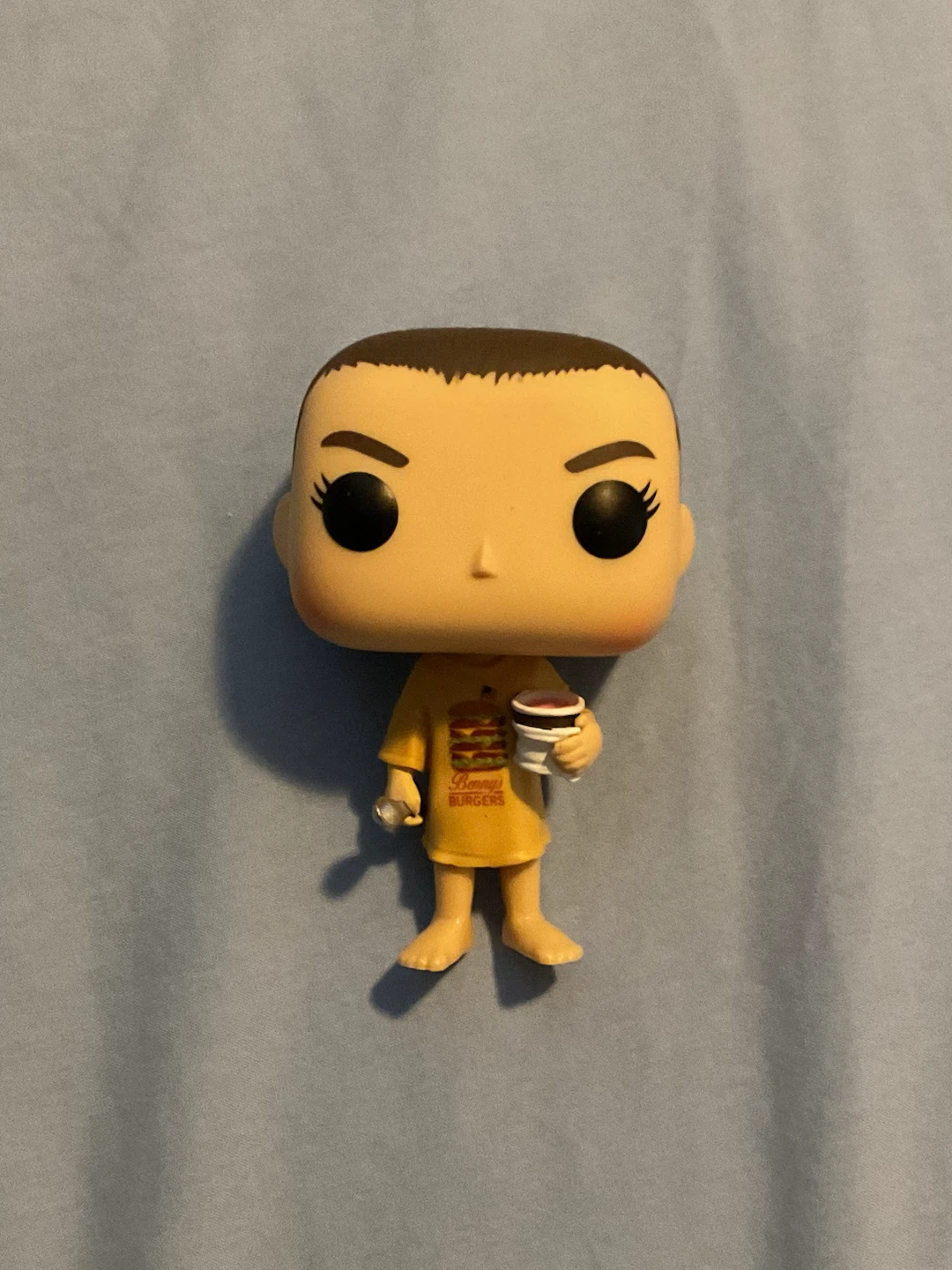 Funko Pop! Eleven in Burger T-Shirt OOB
