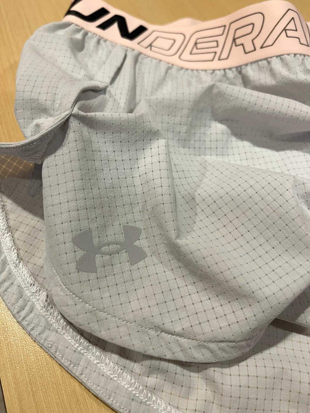 Underarmour women shorts Small - photo 4