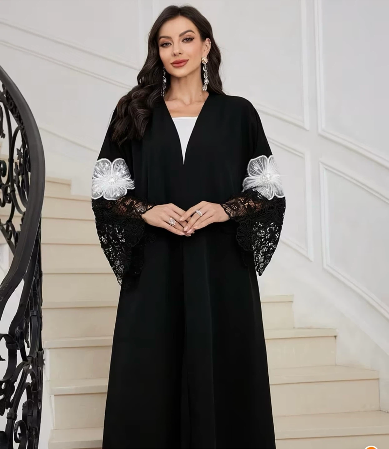 Black Abaya with Lace Sleeve Detail - photo 2