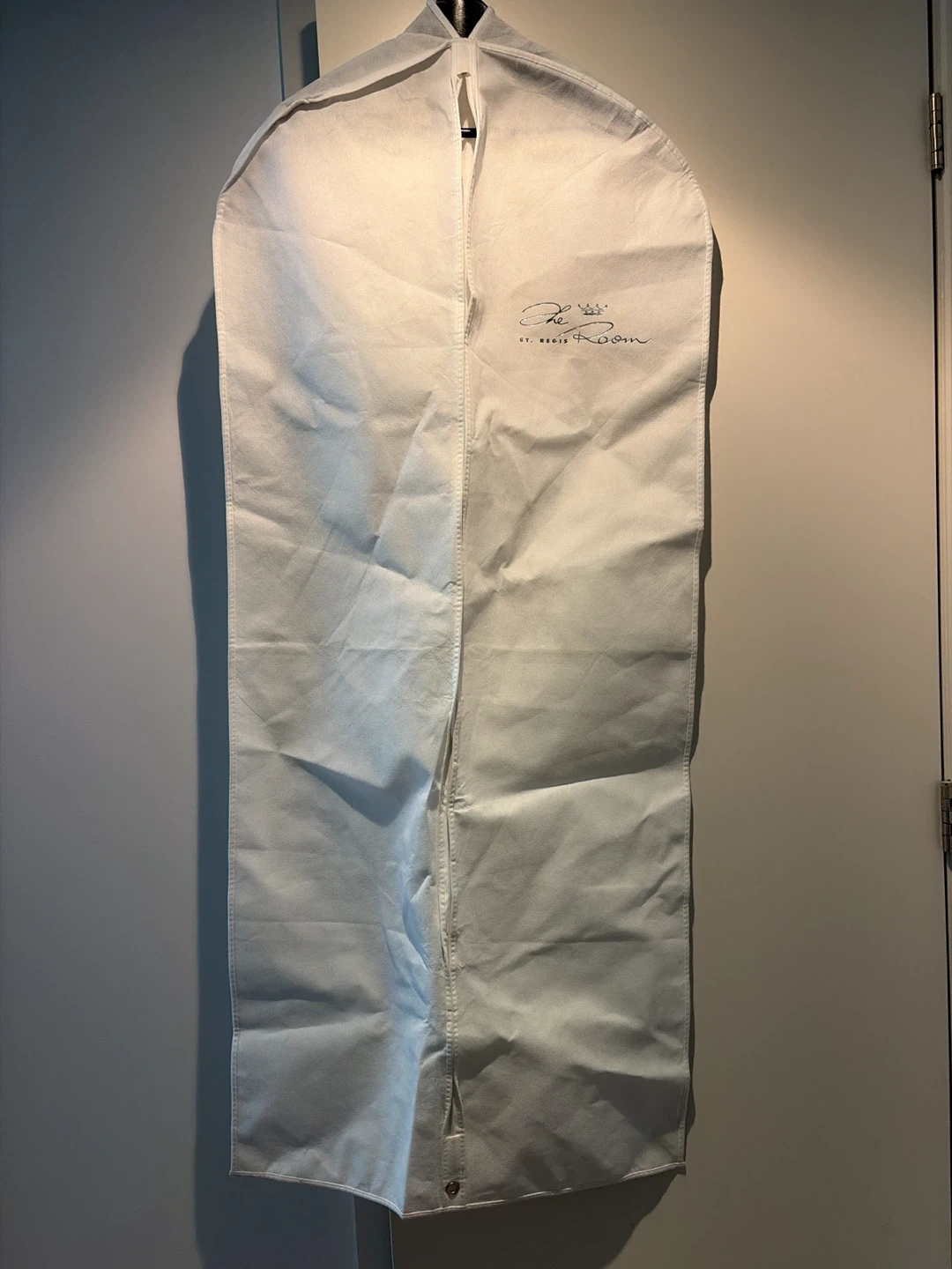 St. Regis garment bag - photo 2