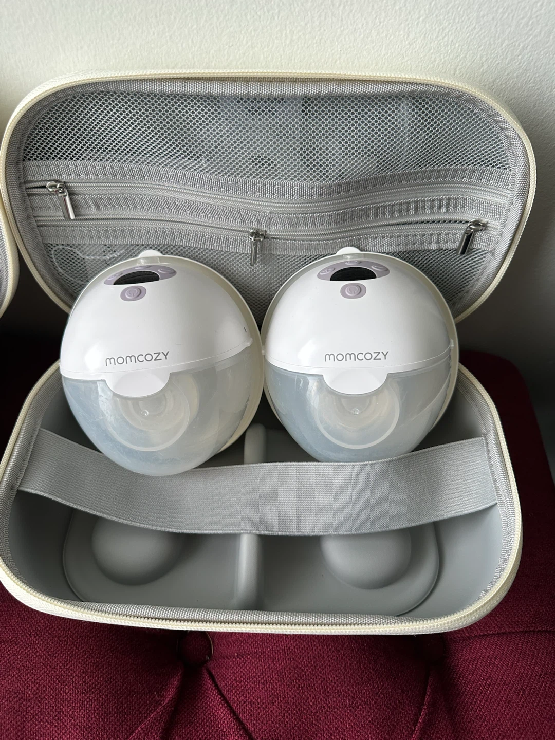 Momcozy Wearable Breast Pumps with Case - photo 5