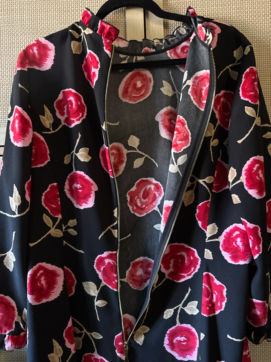Kate Spade size 14 Black floral dress with red roses - photo 4