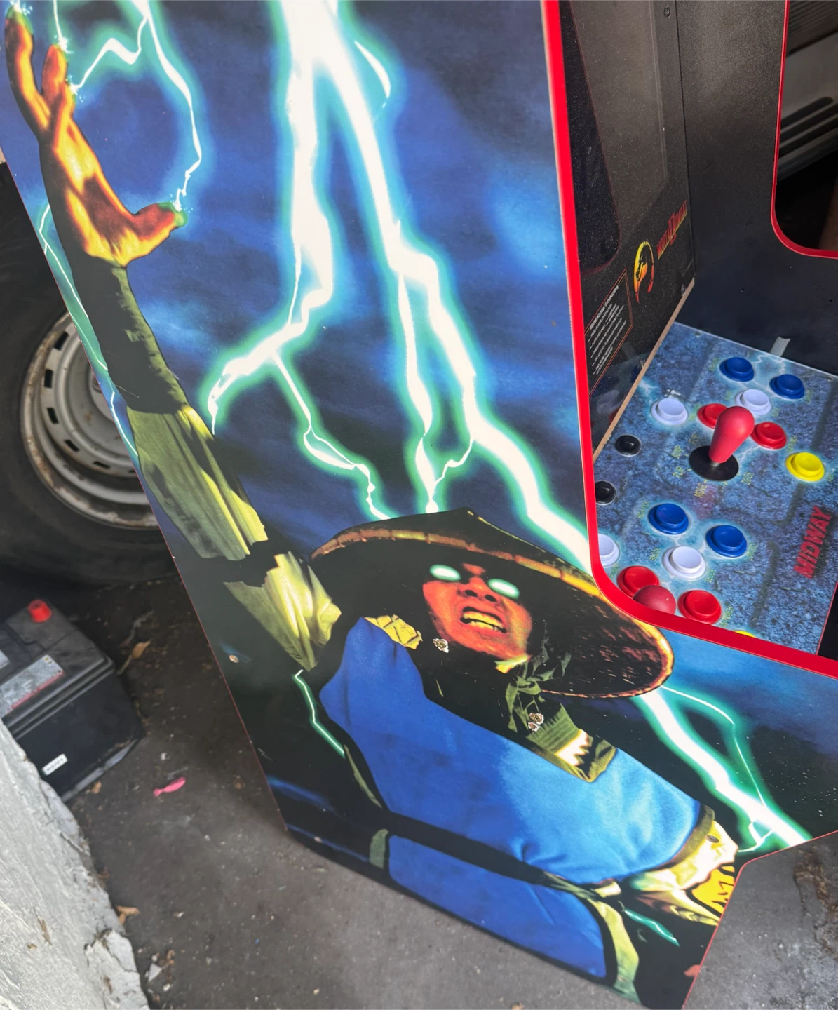 Midway Mortal Kombat Arcade Cabinet - photo 2
