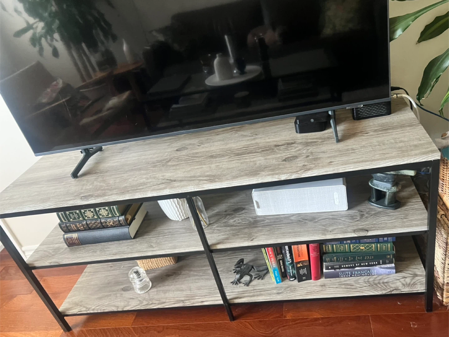 55 inch media stand