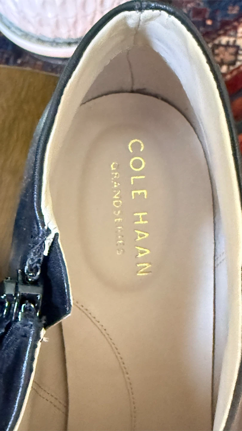 Cole Haan Black Grand Series Leather V-Cut Ankle Boots - photo 5