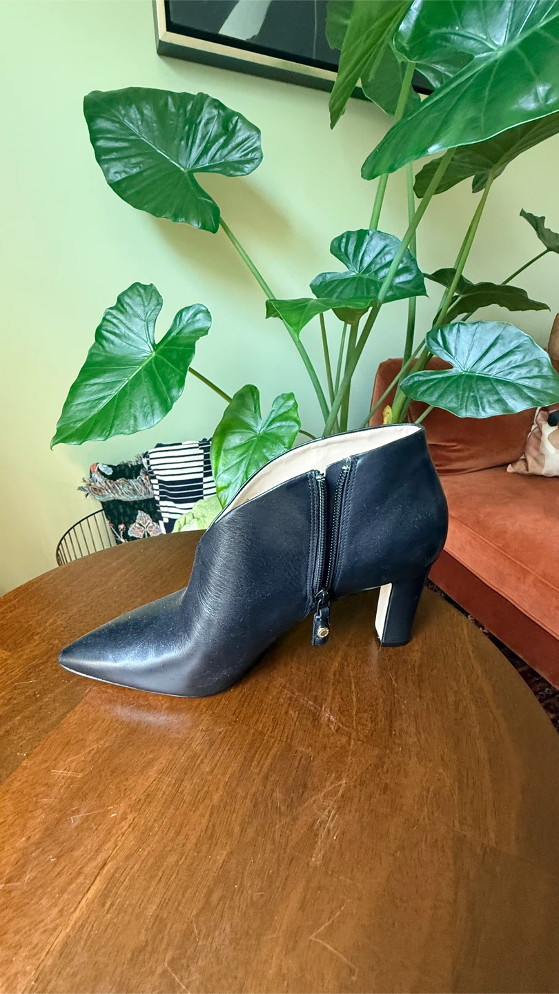 Cole Haan Black Grand Series Leather V-Cut Ankle Boots - photo 3