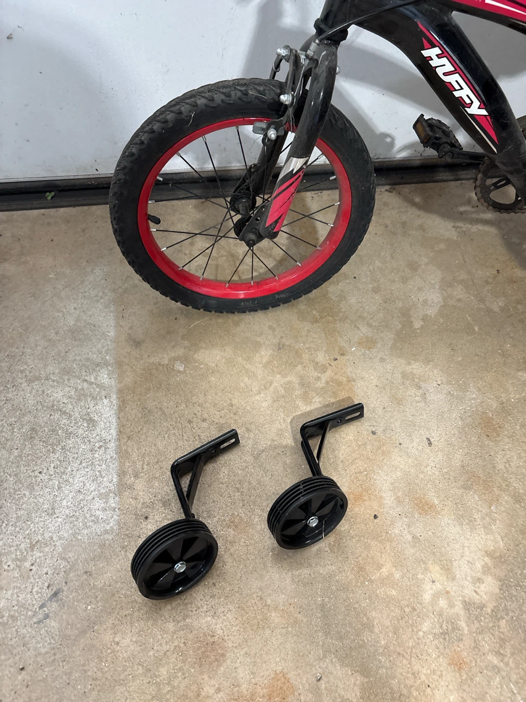 Huffy Kids Bicycle with Training Wheels - photo 2