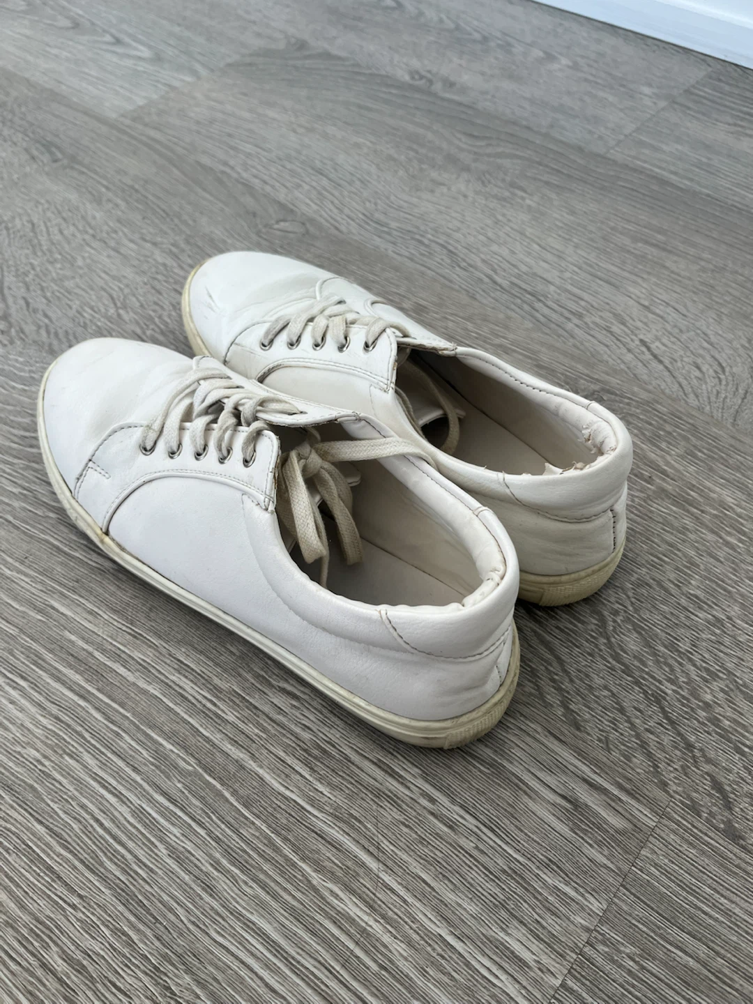 White Shoes - photo 3
