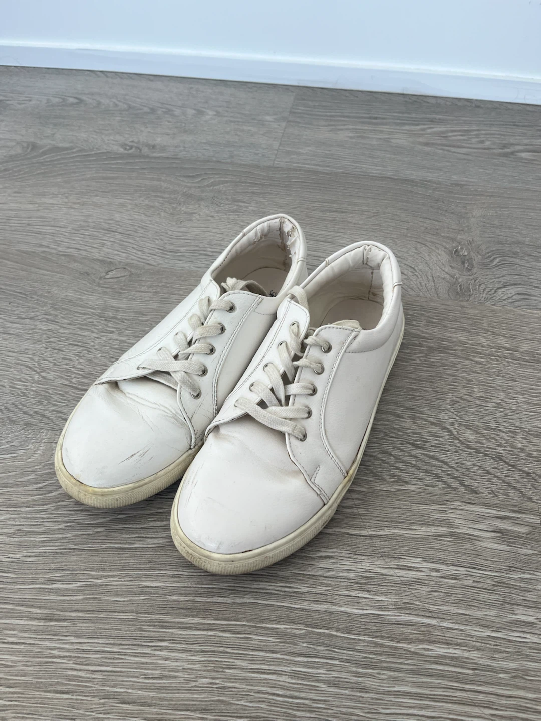 White Shoes - photo 4