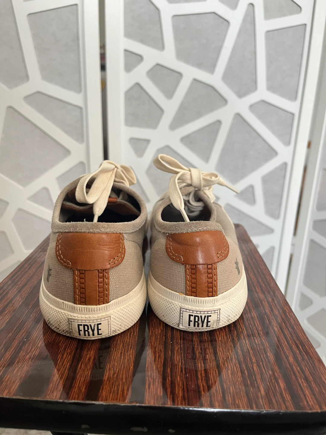 FRYE Women's Canvas Sneakers Size 7.5