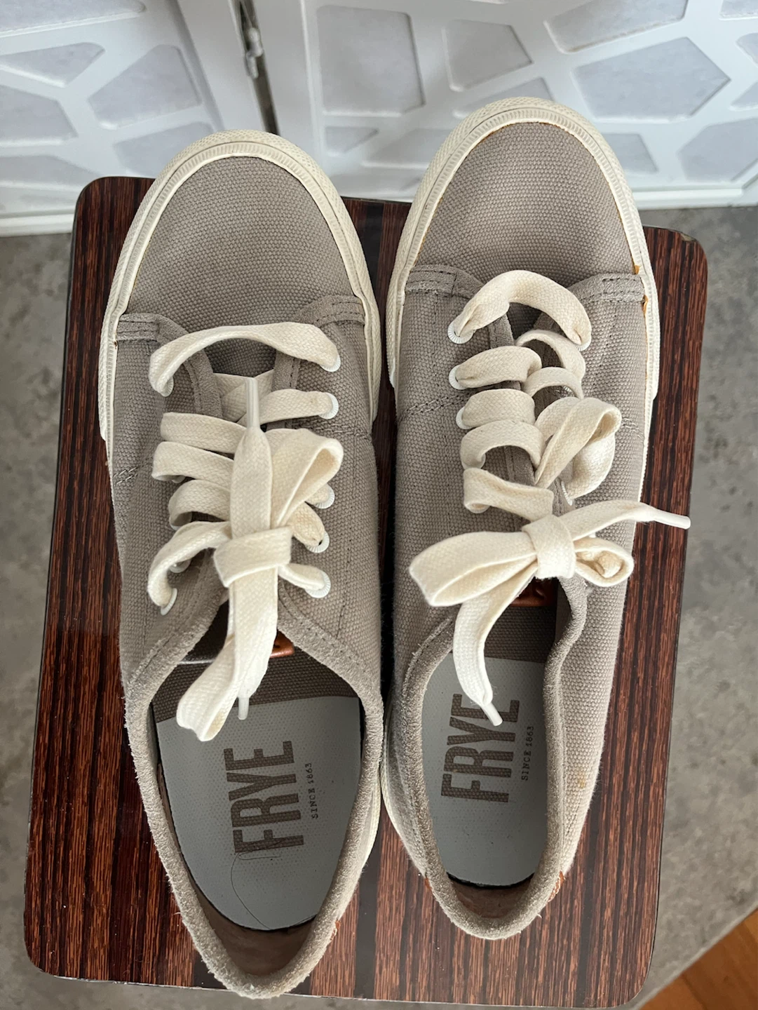 FRYE Women's Canvas Sneakers Size 7.5 - photo 2