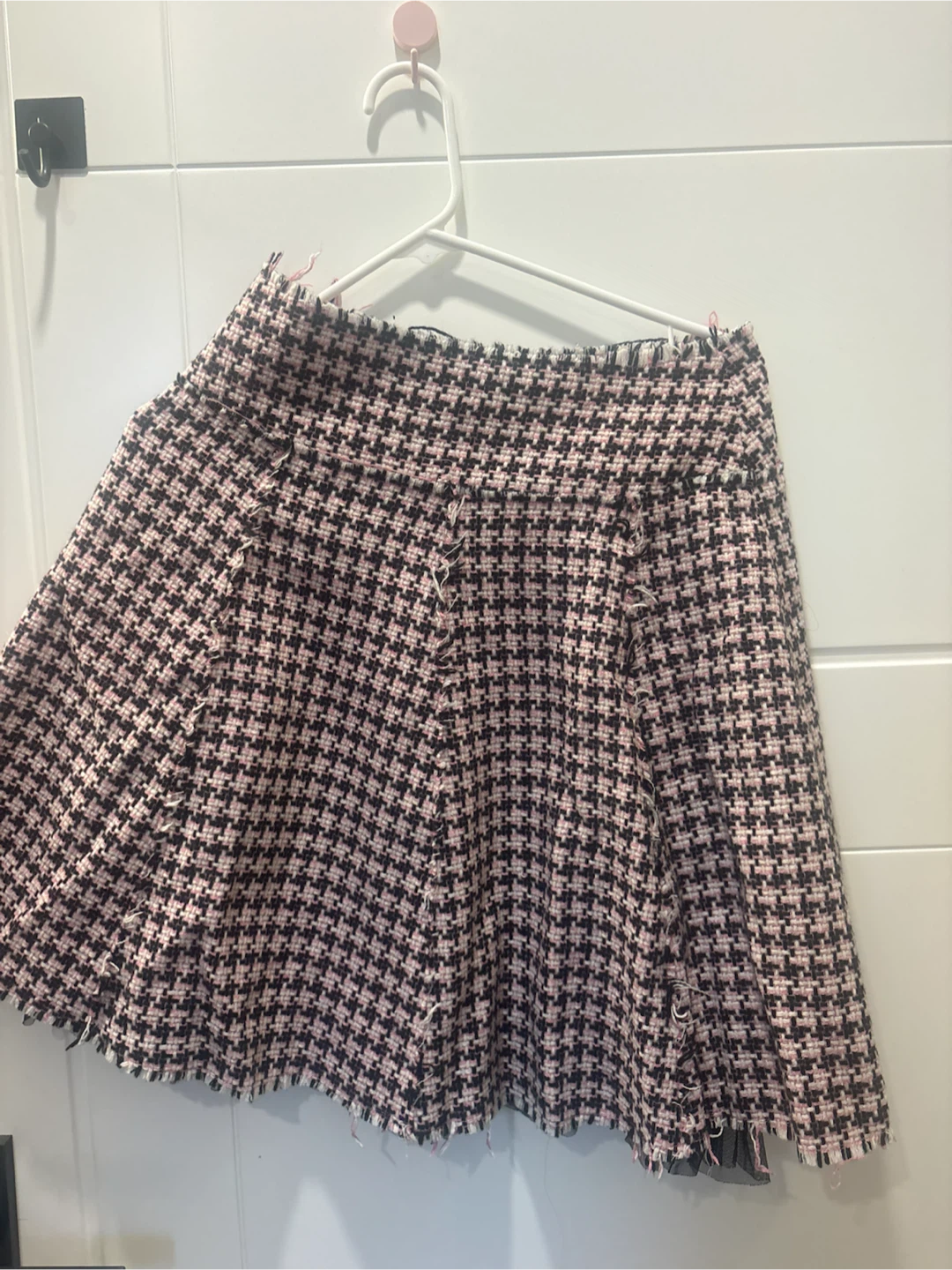 Moise Elle Pink & Black Houndstooth Skirt - Size M - photo 2