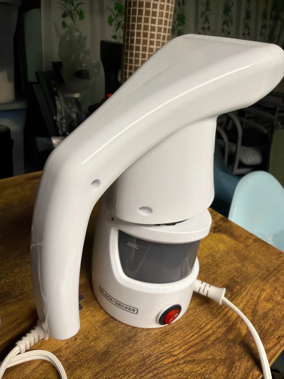 BLACK+DECKER Handheld Garment Steamer