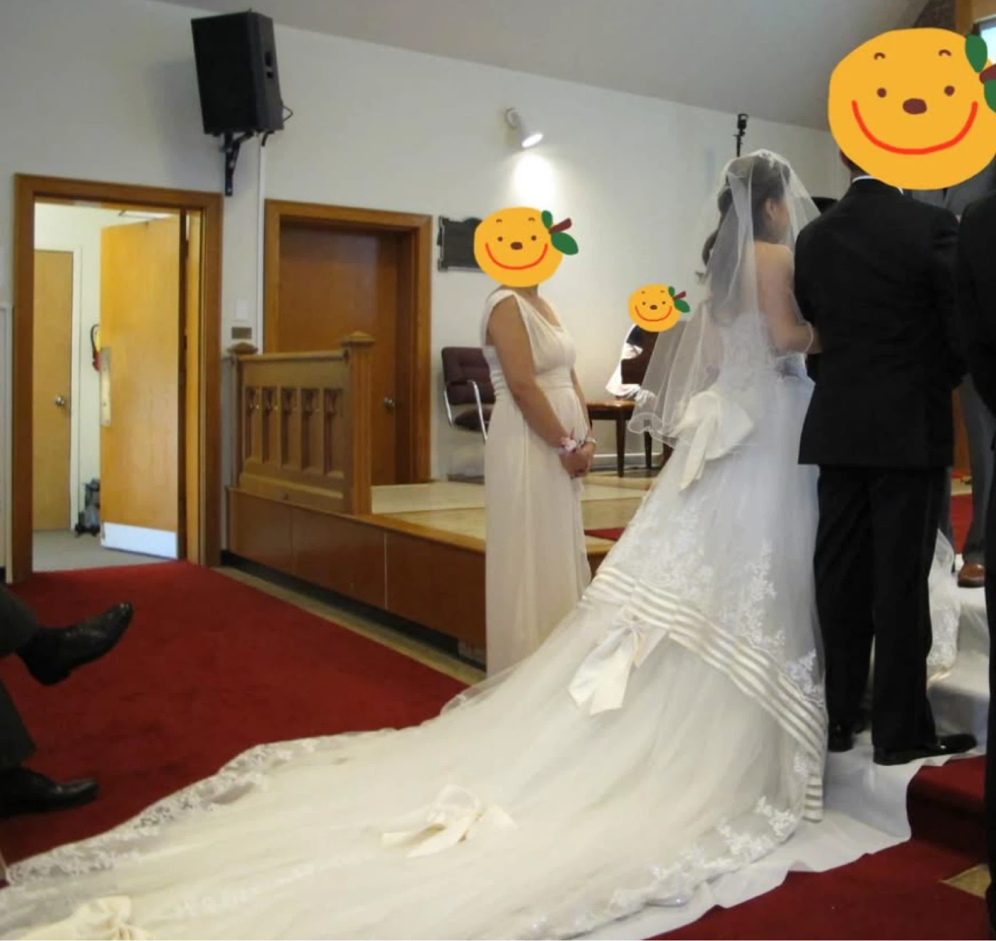 Wedding gown - photo 2