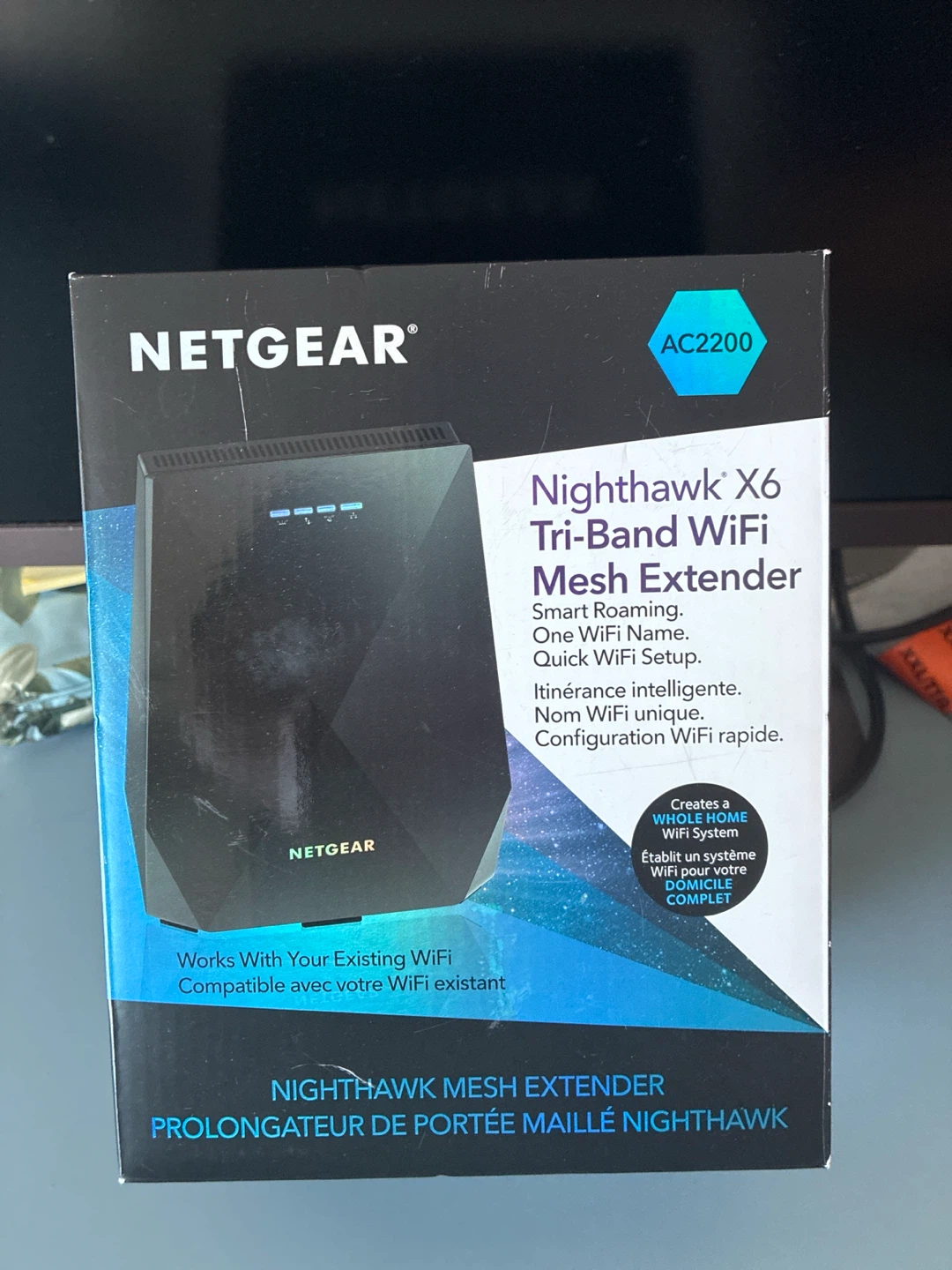NETGEAR Nighthawk X6 AC2200 Tri-Band WiFi Mesh Extender
