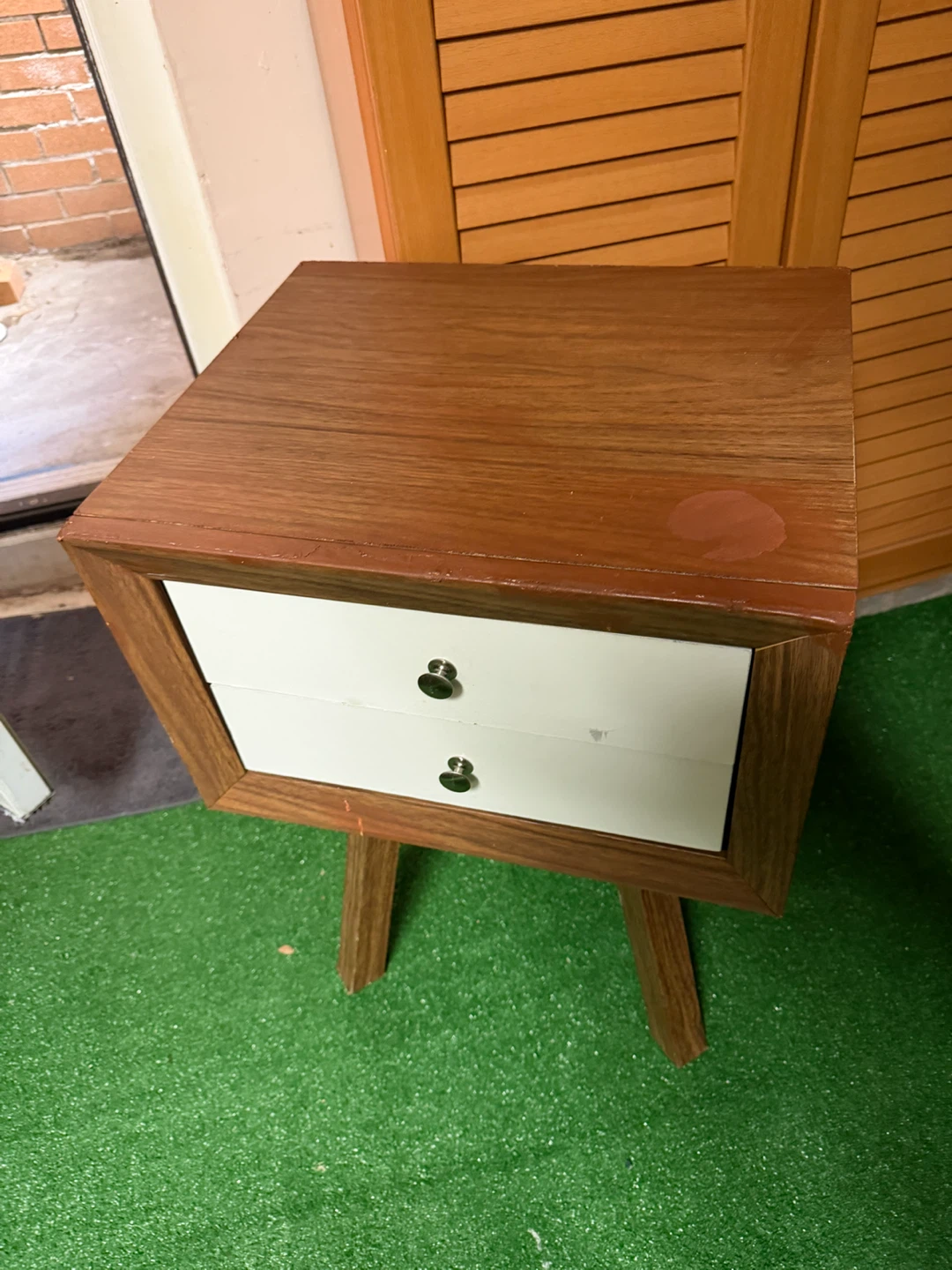 Mid-Century Modern Nightstand with 2 Drawers - photo 2