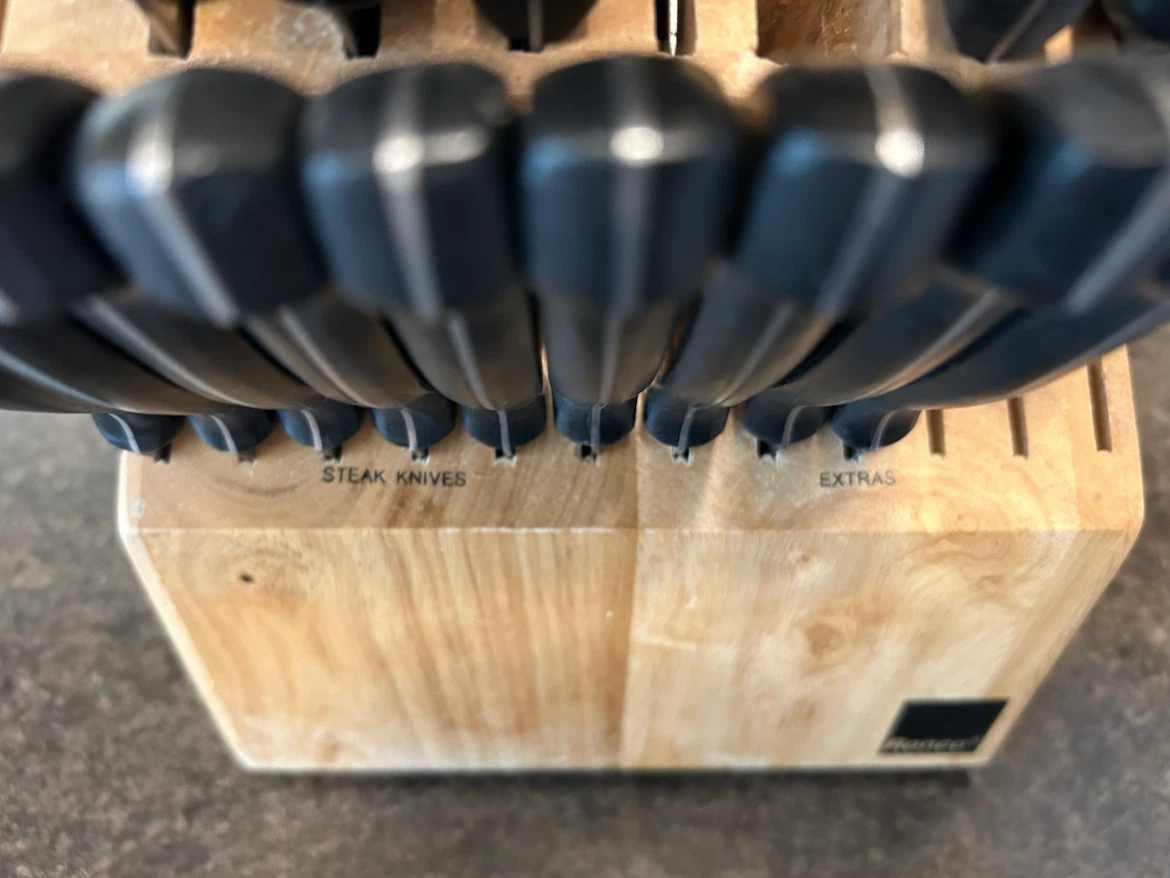 Ronco knife set and wooden block - photo 3