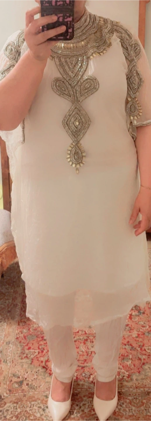 Embellished White Kurti with Pants - photo 2