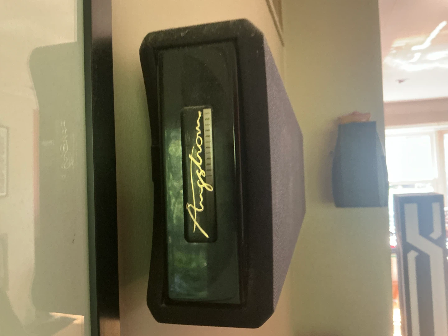 Angstrom Suono 200S wall-mounted surround speakers - photo 3