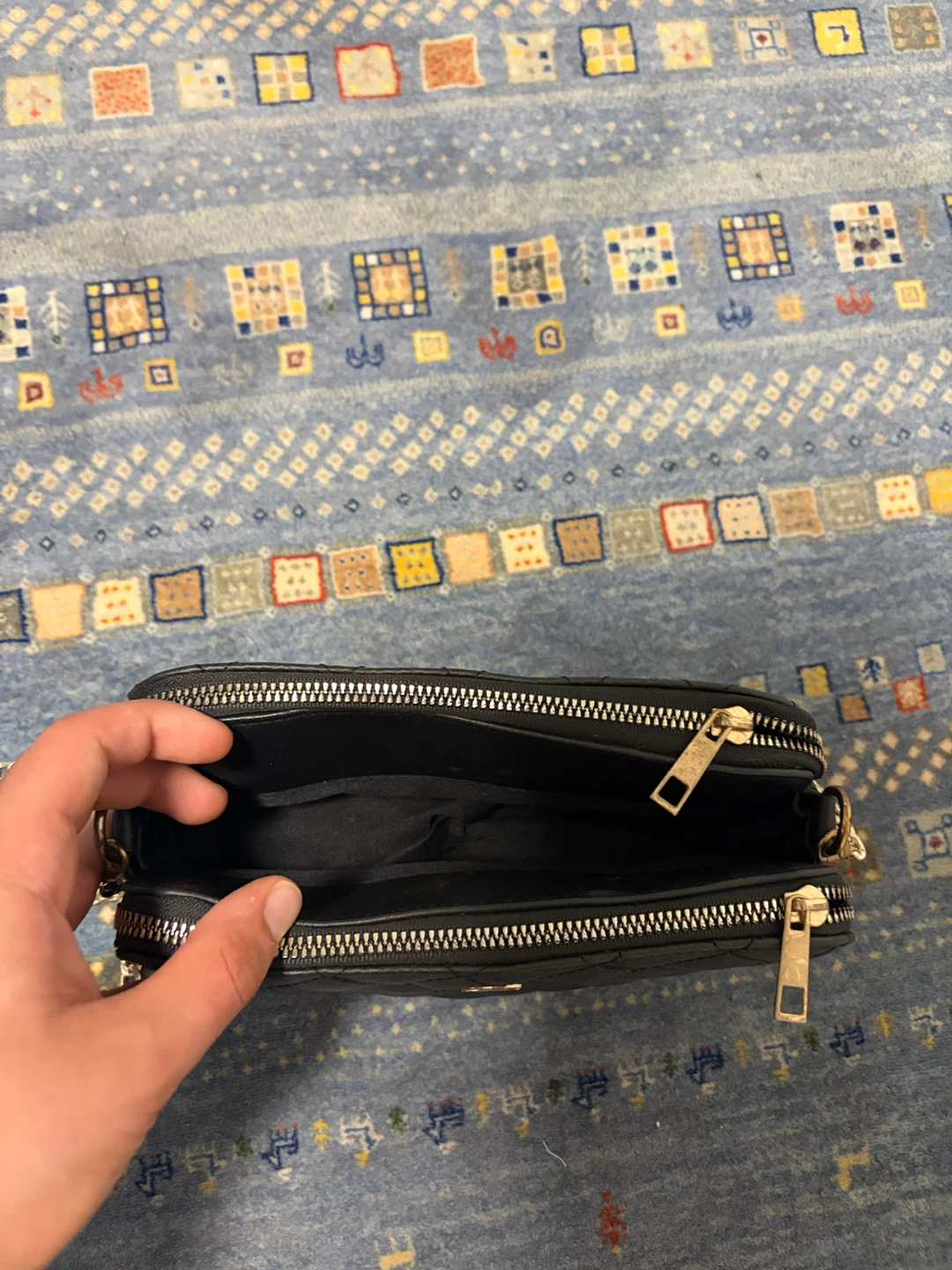 Black Quilted Chain Bag - photo 5