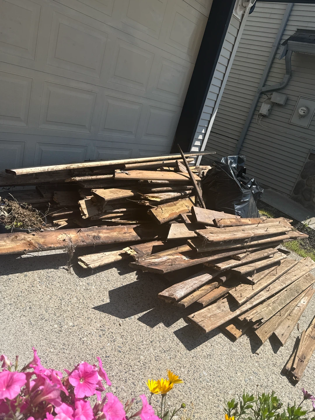 Bundle of Used Wood Planks