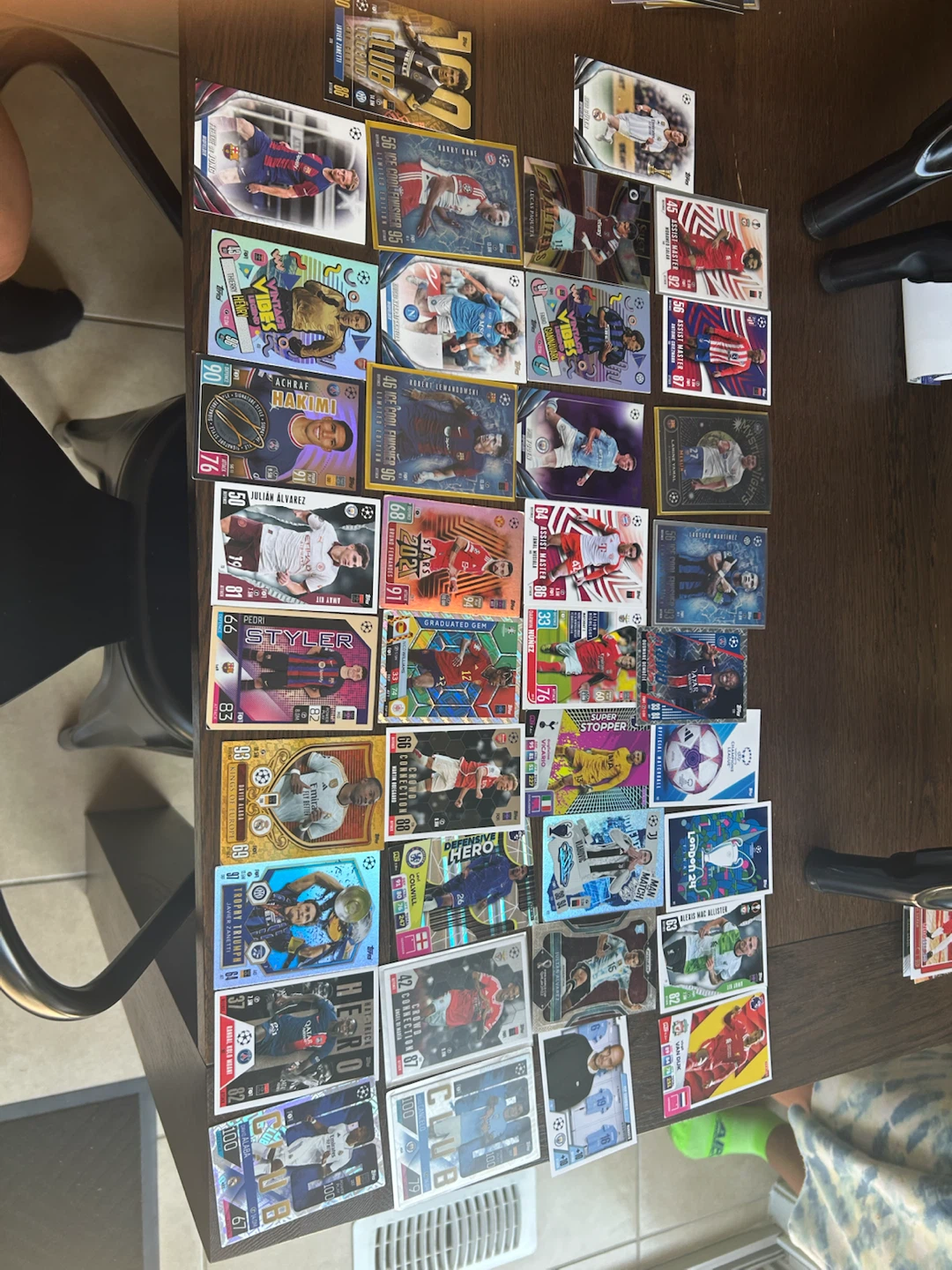 Assorted Soccer and Basketball Trading Cards - photo 3