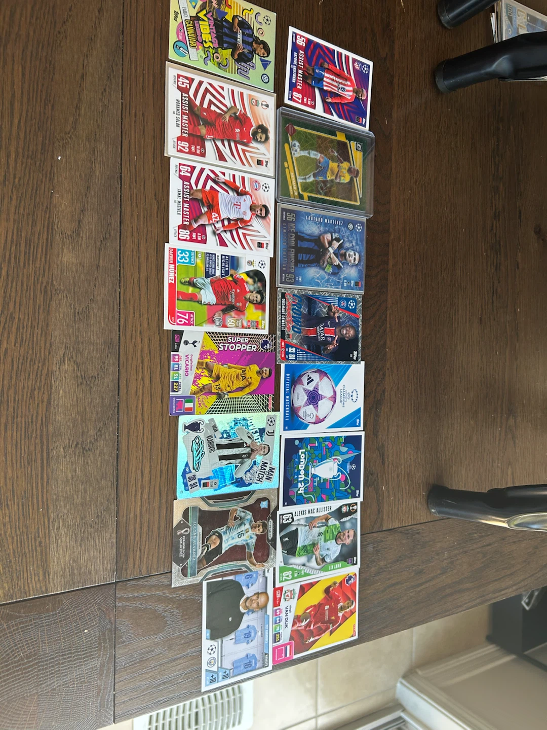 Assorted Soccer and Basketball Trading Cards - photo 5