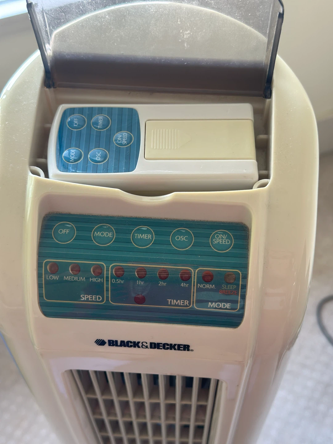 Black & Decker Oscillating Tower Fan - photo 2