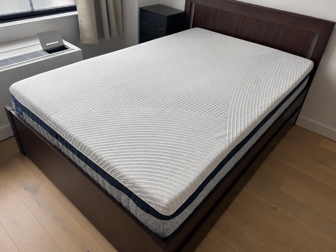 Zinus Ultra Cooling Green Tea Hybrid Mattress Full12"