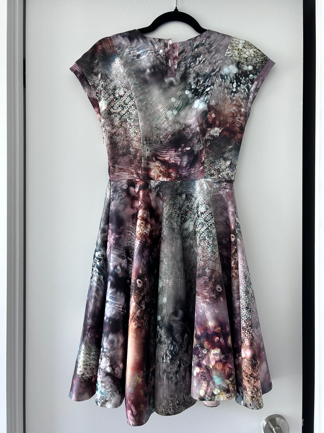 Ted Baker Mecia Sequin Print Dress Size 1 - photo 3