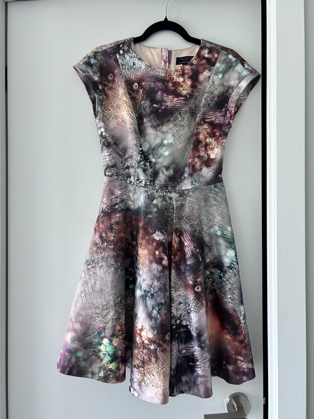 Ted Baker Mecia Sequin Print Dress Size 1 - photo 5
