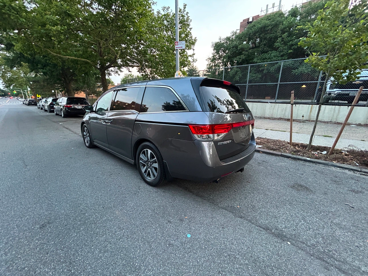 2014 Honda Odyssey Touring 4WD - photo 4