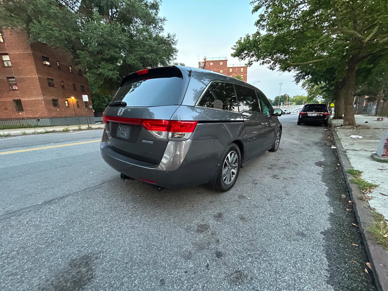 2014 Honda Odyssey Touring 4WD - photo 5