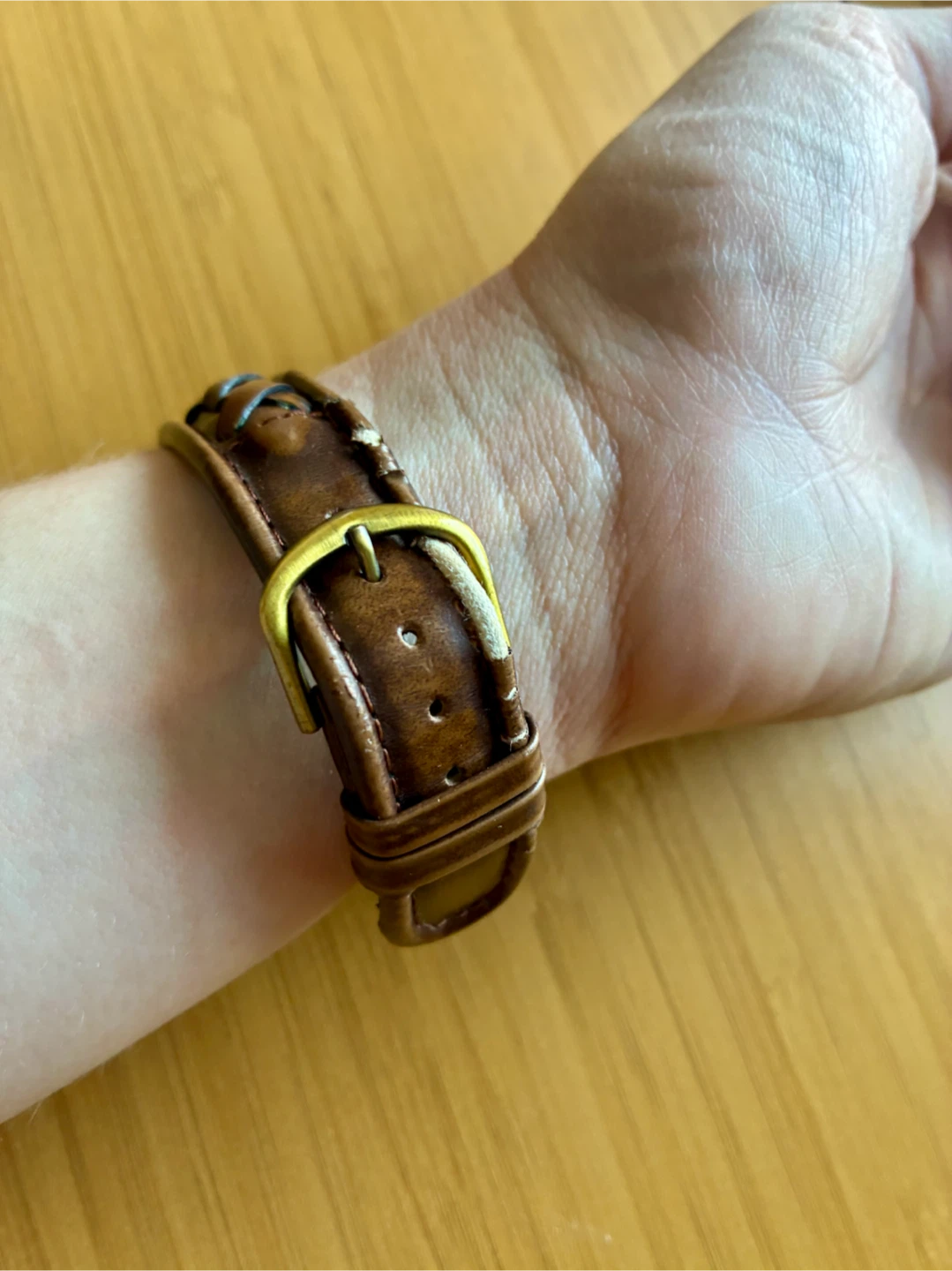Britannia Quartz Watch - photo 4