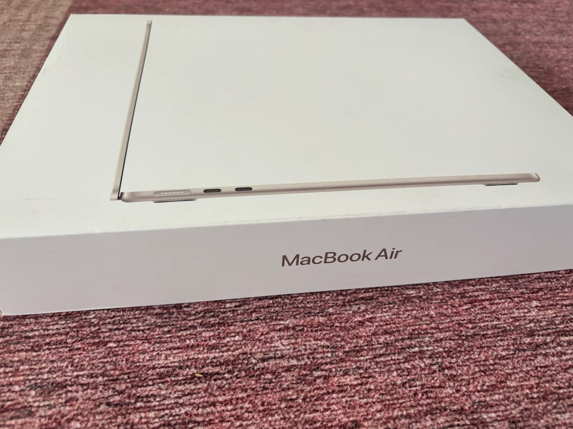 Apple MacBook Air Laptop