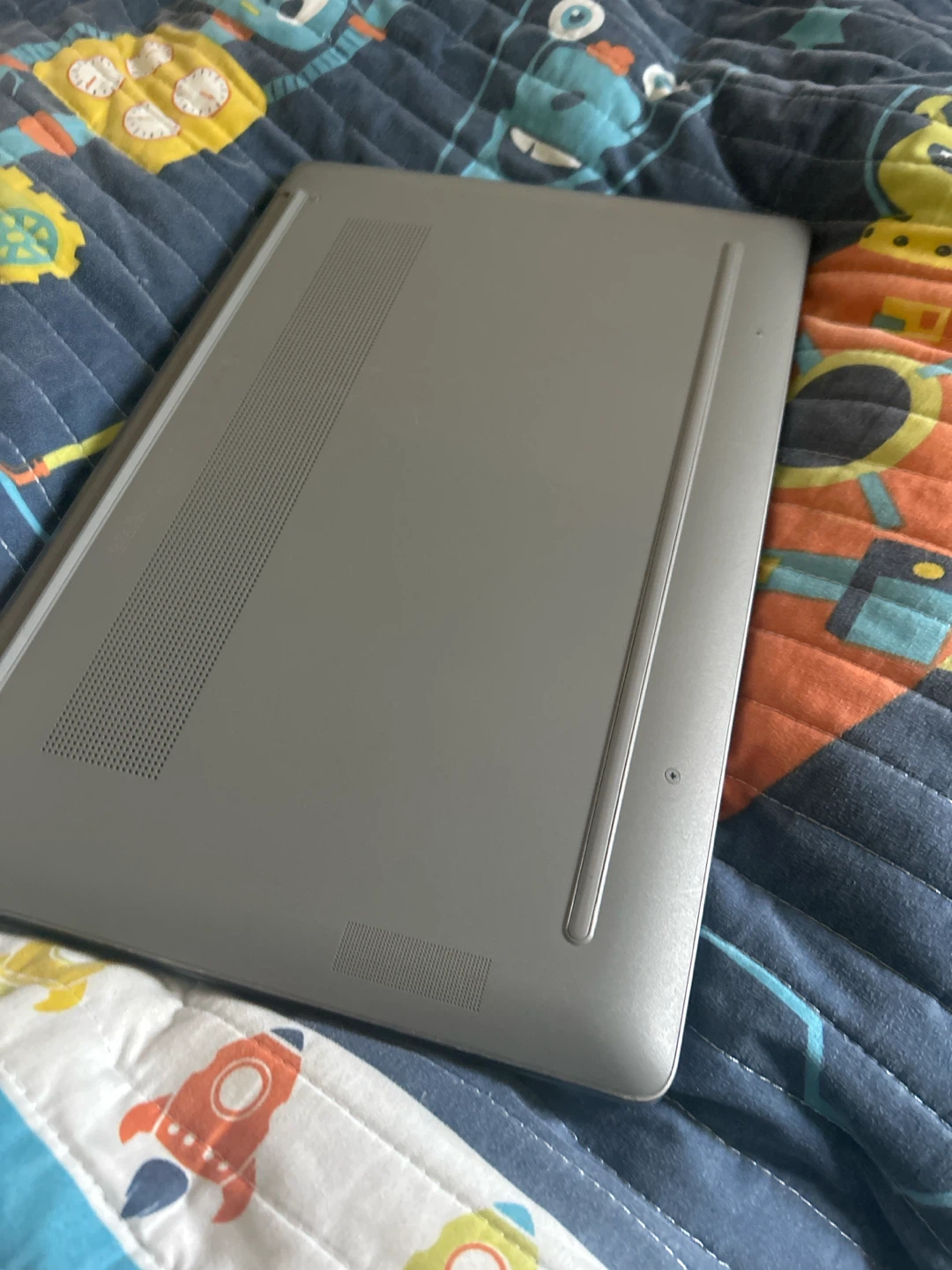 HP Chromebook Plus Laptop - photo 3