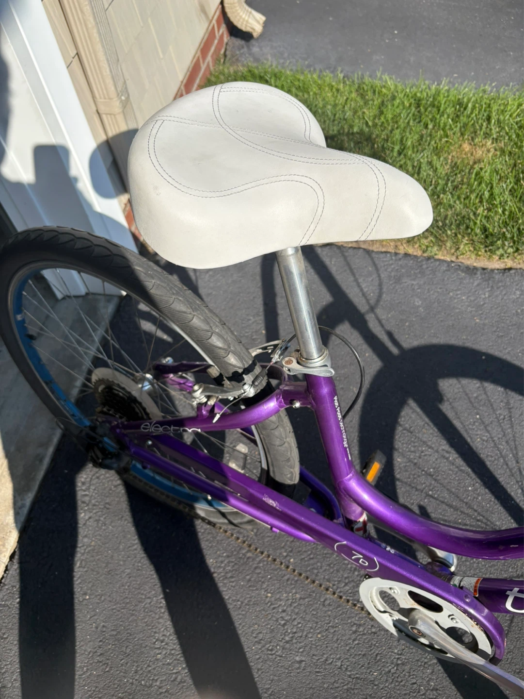 Electra Townie Purple Cruiser Bike - photo 5