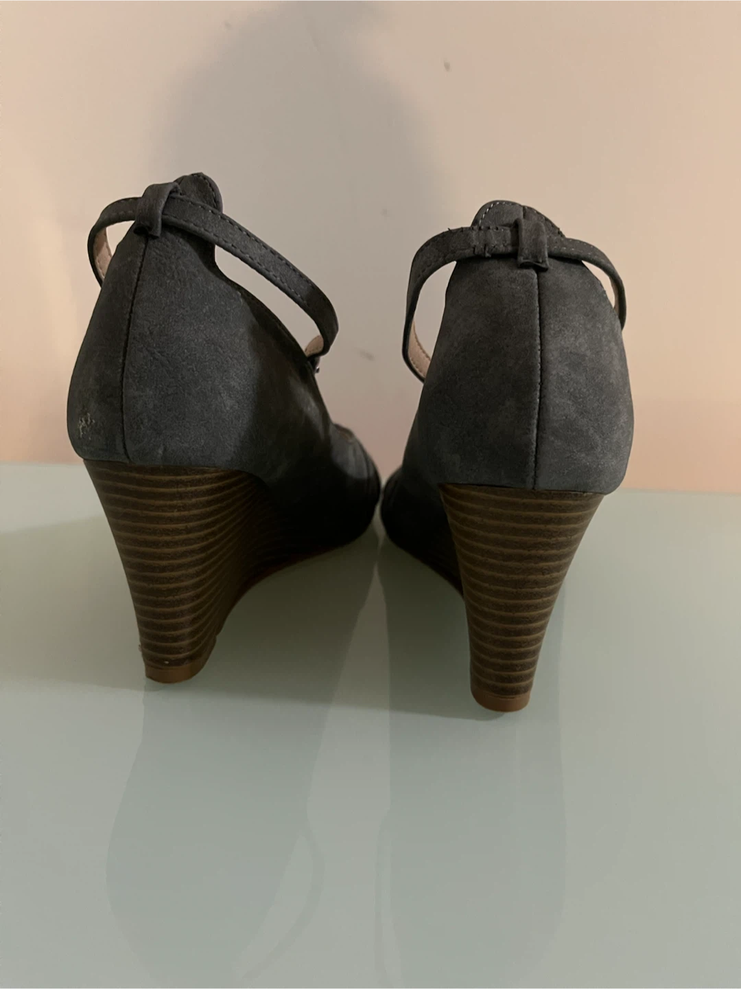 Gray Suede Wedge Heels - photo 3
