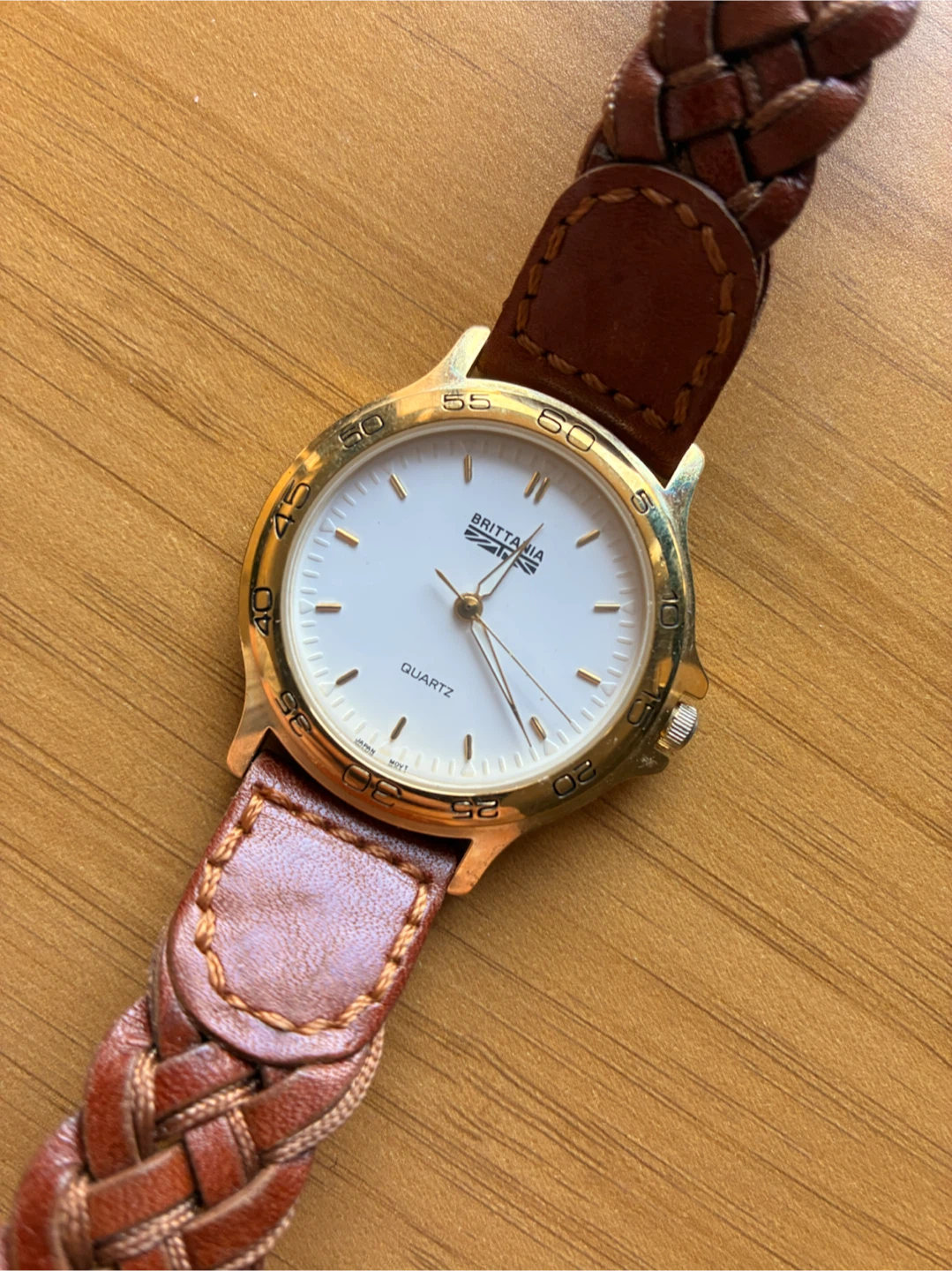 Vintage Quartz Watch with Brown Braided Leather Band