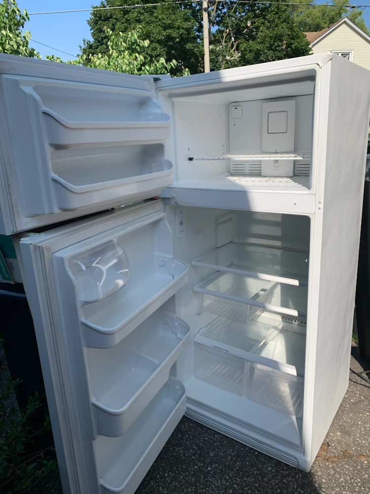 Kenmore fridge, white, 2015