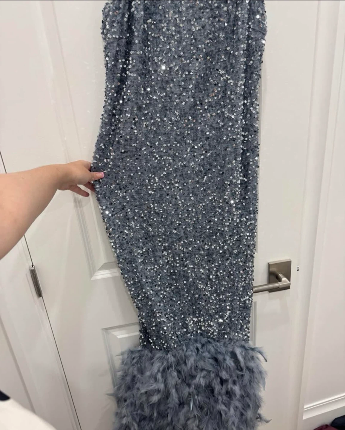 Silver Sequin Feather Trim Gown- 0Xl- 1XL - photo 4