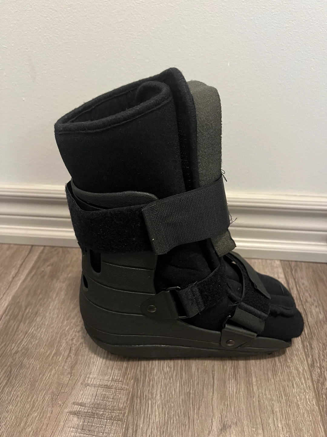 Walker/CAM Boot, Black (Short)