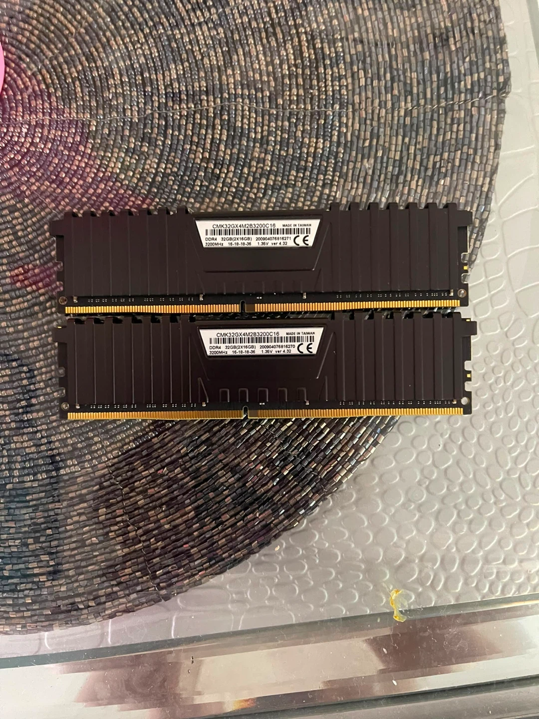 Corsair Vengeance LPX DDR4 RAM 2x32GB - photo 2