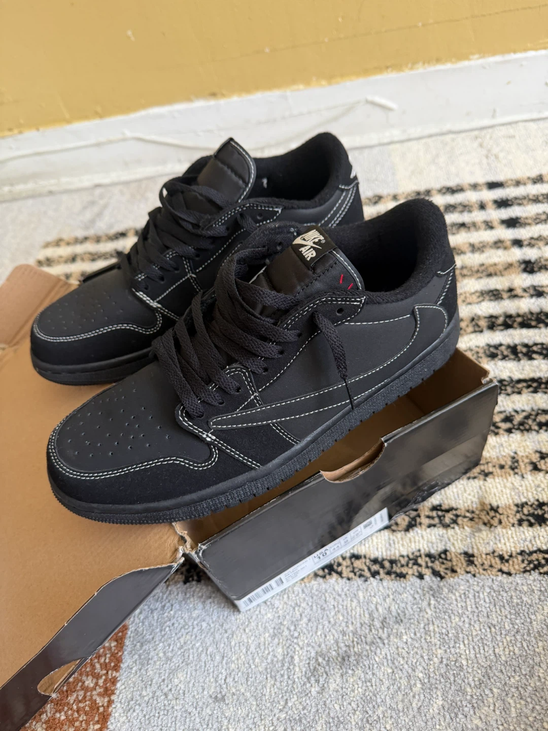 Travis Scott Phantom Black Sneakers Size 10 - photo 4