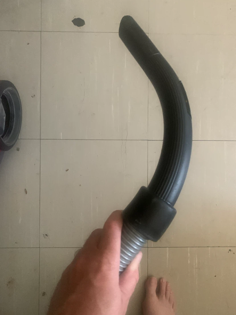 Dirt Devil Featherlite Vacuum Cleaner - photo 3