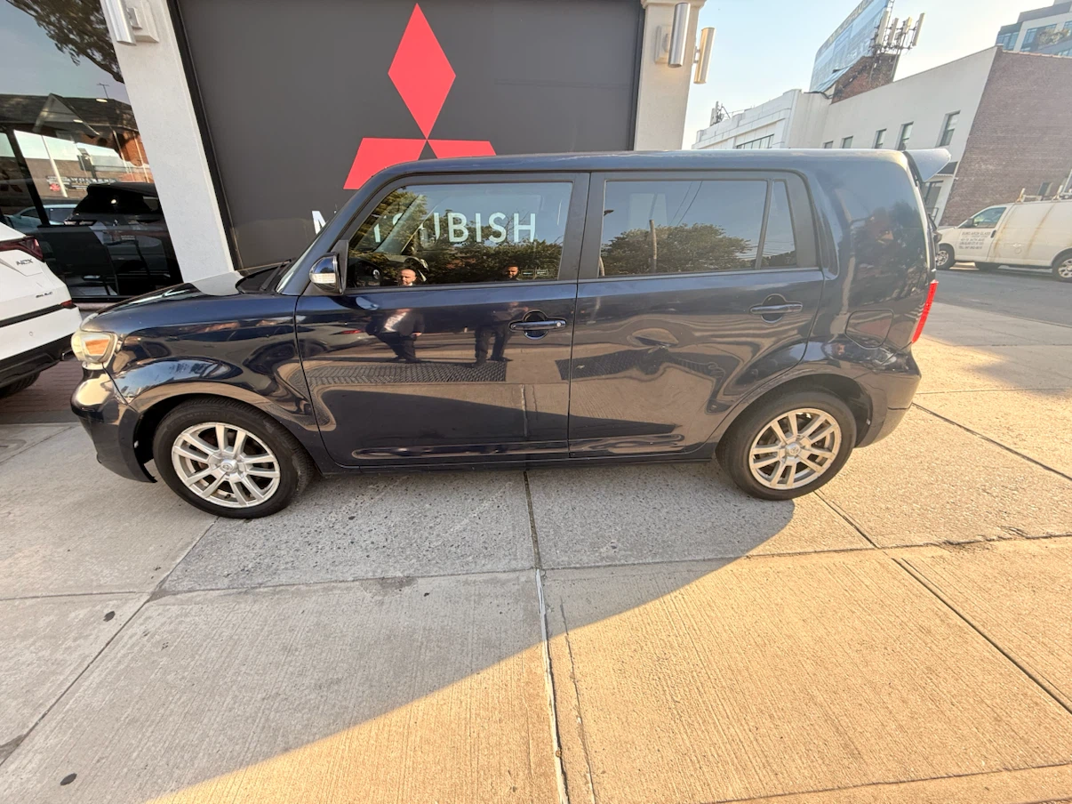 Blue Scion xB - photo 5