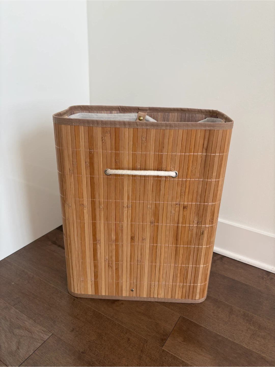 Bamboo Laundry Hamper with Liner