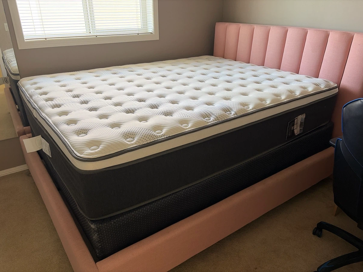 Serta Mattress - Queen Size with bed frame-whole set