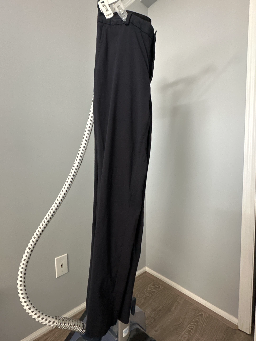 Calvin Klein Body-Fit Dress Pants 33x30